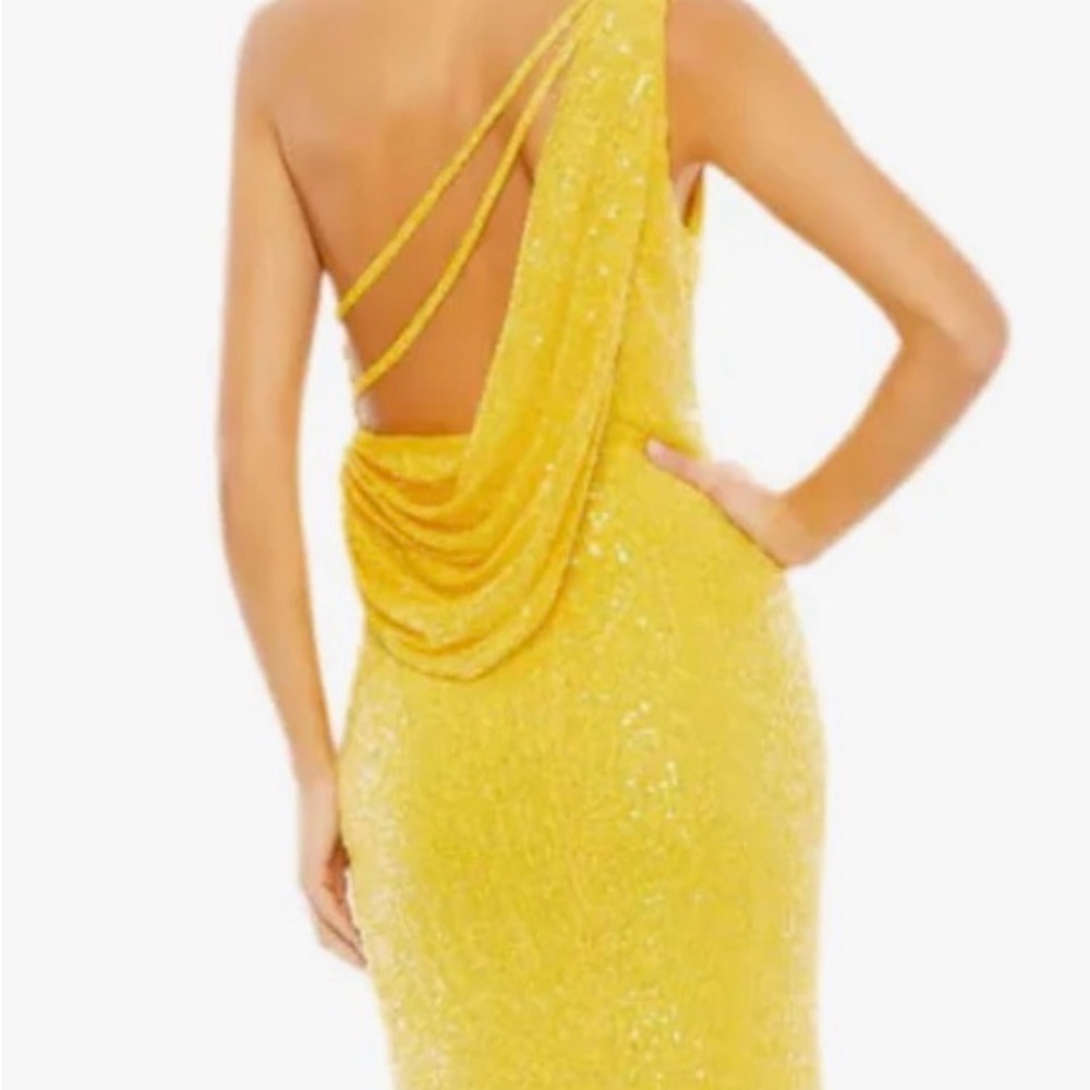 Mac Duggal Yellow One-Shoulder Sequin Gown